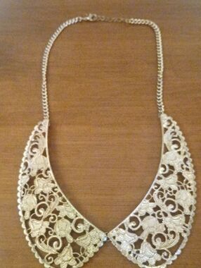 Gold Tone Filigree Collar Necklace - Elegant Women's Jewelry